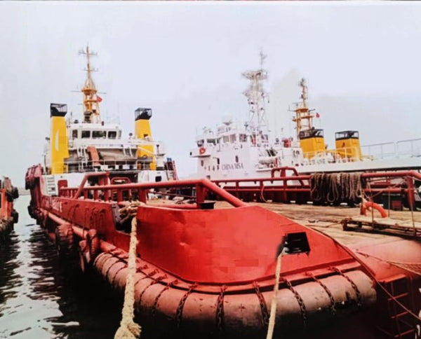 2009 Built 200 DWT Towboat For Sale - 2 - ShipsTrading
