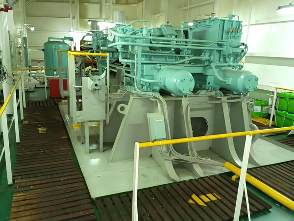 2010 Built 105000 DWT Oil Tanker For Sale - 15 - ShipsTrading