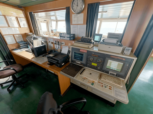 2010 Built 105000 DWT Oil Tanker For Sale - 7 - ShipsTrading