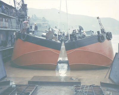 2013 Built 1150 DWT Self Driven Split Hopper Barge For Sale