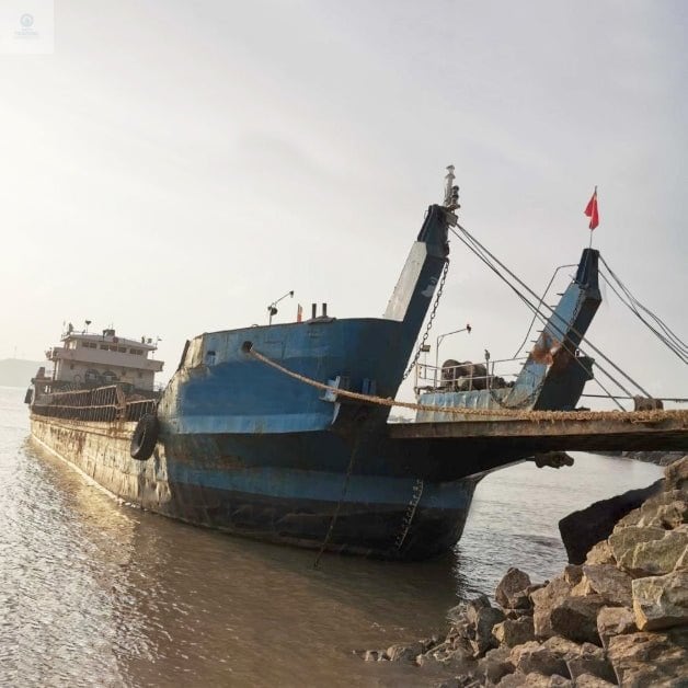 1998 Built (2011 Rebulit) 800 DWT Landing Craft Tank For Sale For Sale