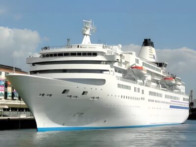 1998 Built 4200 DWT Cruise ship For Sale