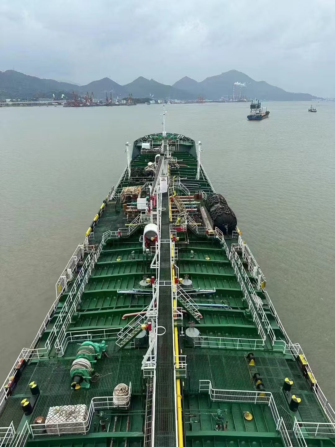 1999 Built 13300 DWT Oil Tanker For Sale Detail 4