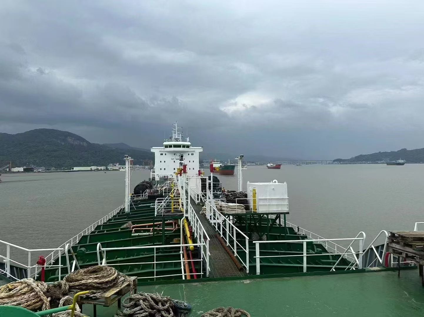 1999 Built 13300 DWT Oil Tanker For Sale Detail 3