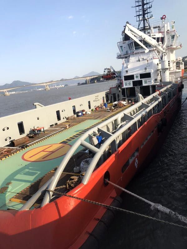 Remolcador de 2100 DWT construido en 2003, en venta. Detalle 2