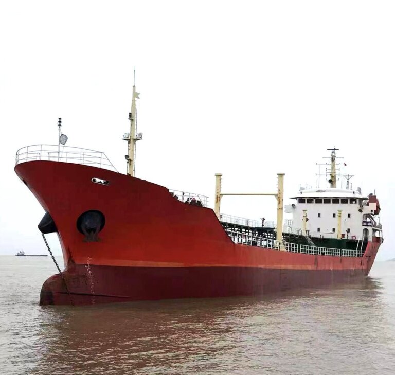 2004 Built 4500 DWT Oil Tanker For Sale For Sale