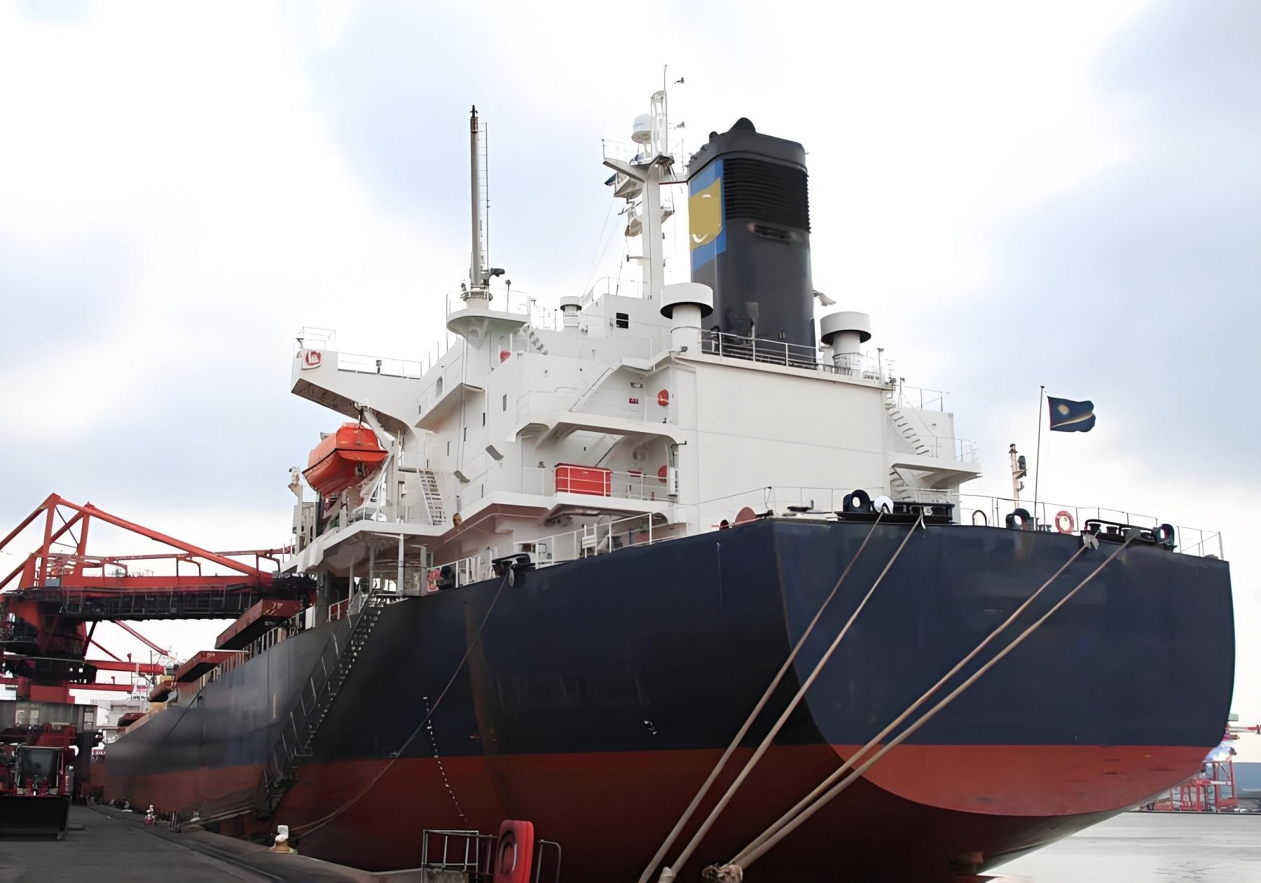 2004 Built 76500 DWT Bulk Carrier For Sale Detail 1