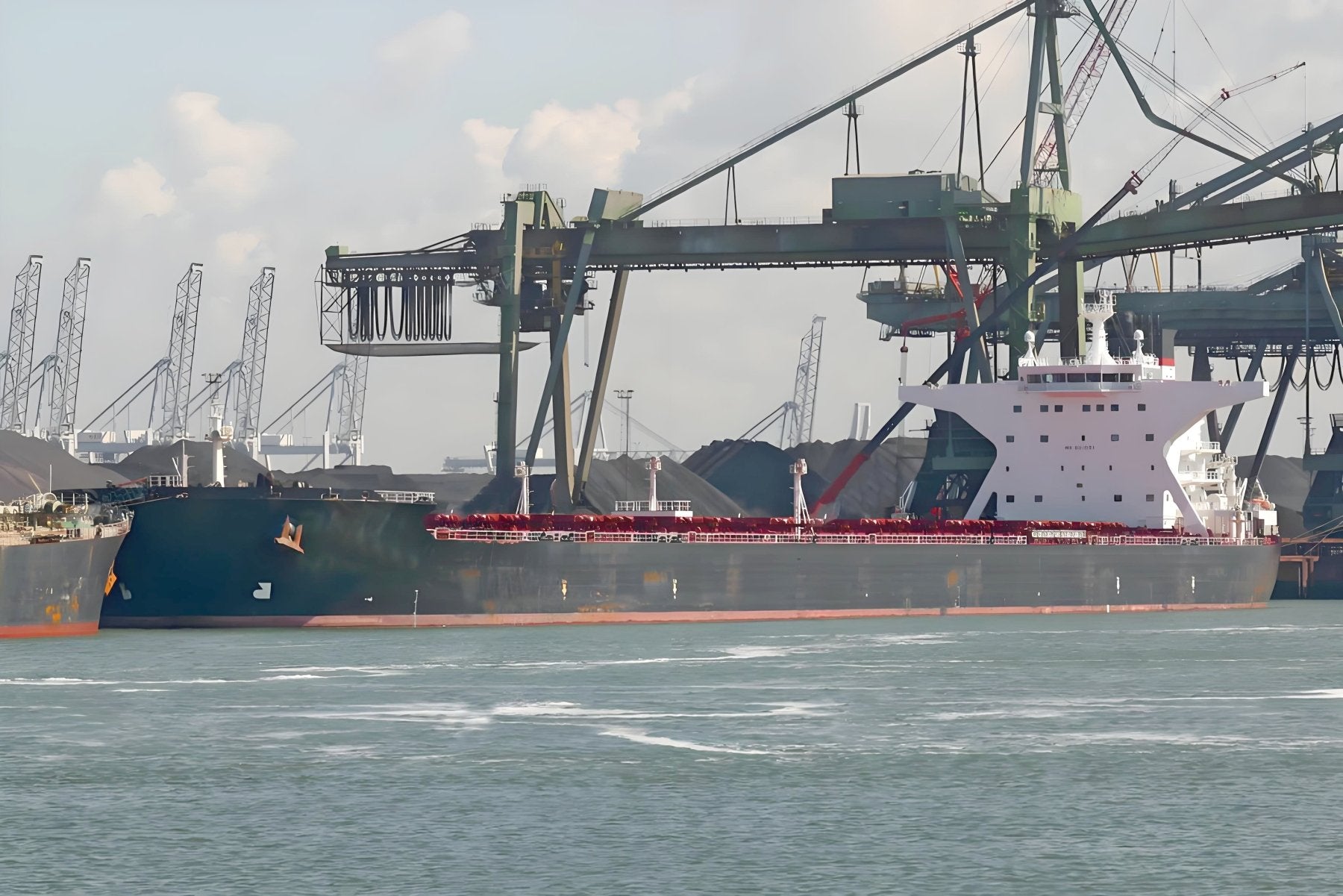 2005 Built 172000 DWT Bulk Carrier For Sale Detail 1