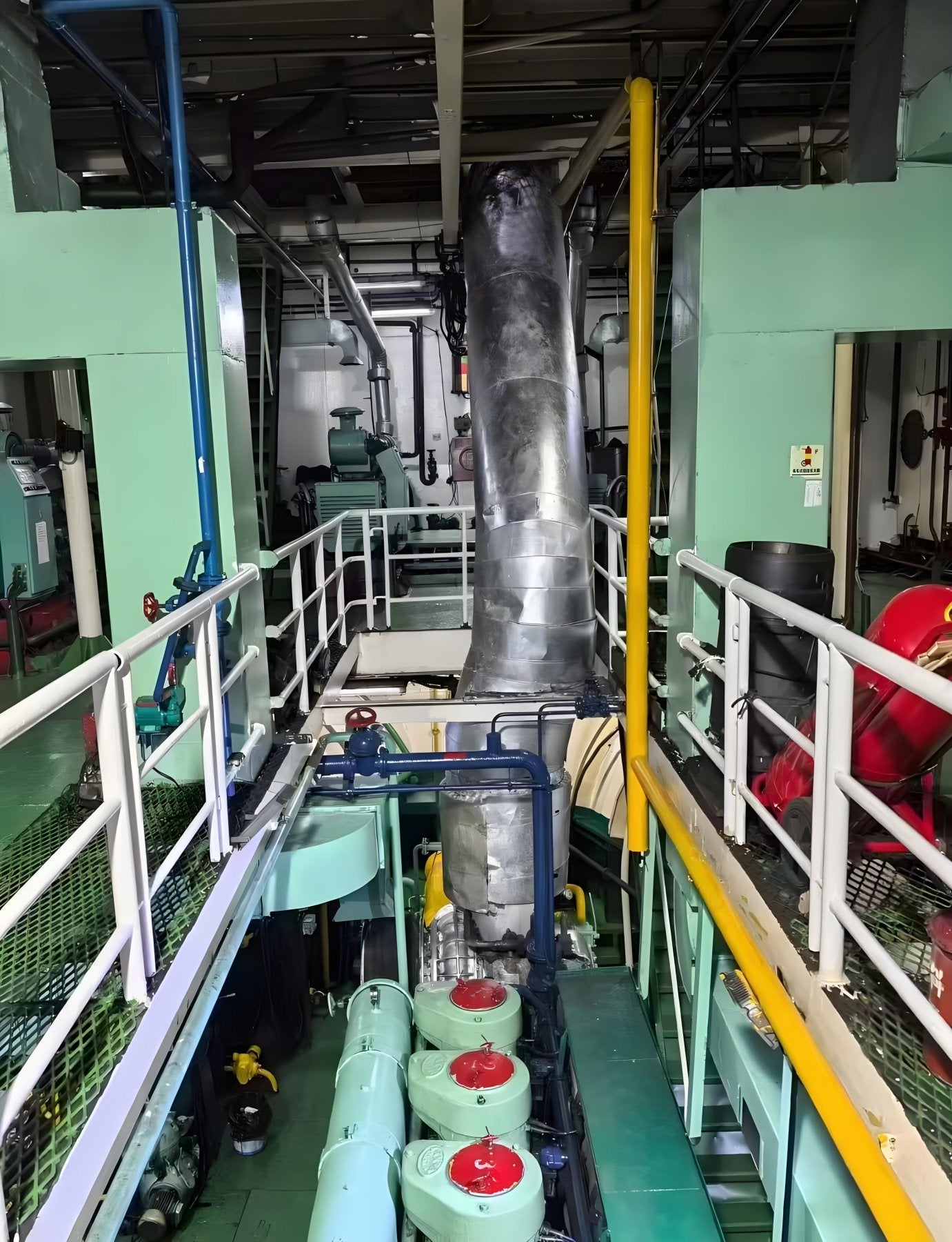 2006 Built 12300 DWT 770 TEU Container Ship For Sale Detail 12