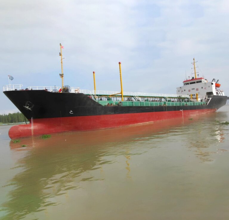 2006 Built 2000 DWT Oil Tanker For Sale For Sale