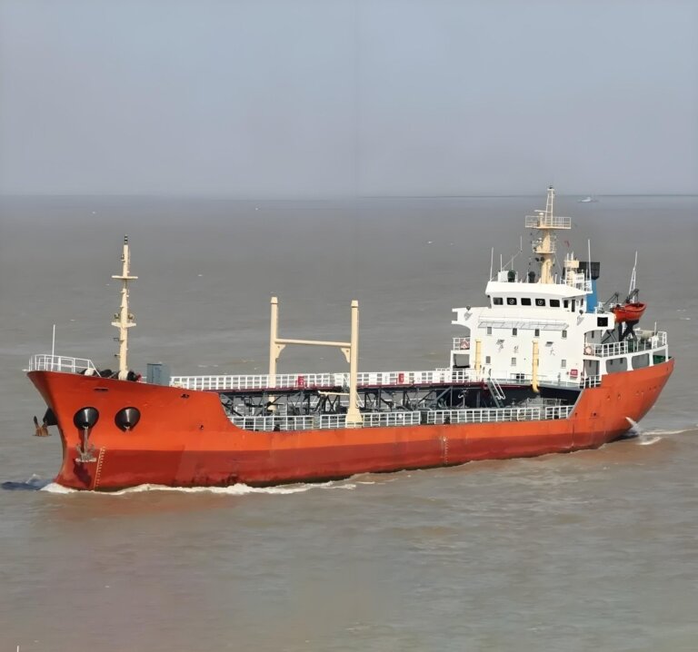 2006 Built 2400 DWT Oil Tanker For Sale For Sale