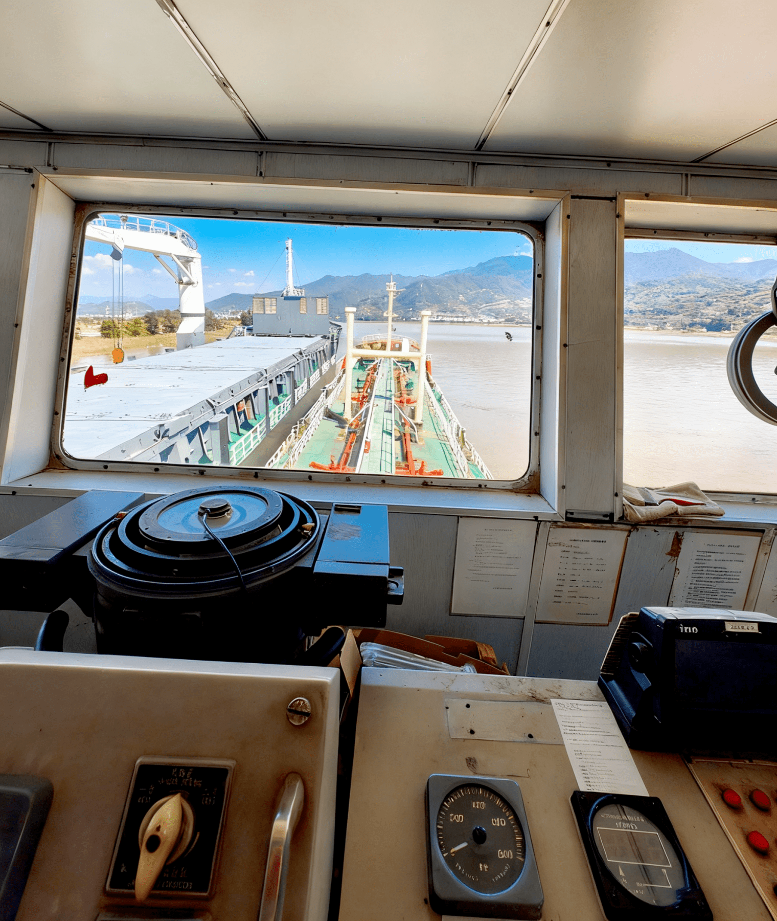 2006 Built 2500 DWT Oil Tanker For Sale Detail 6