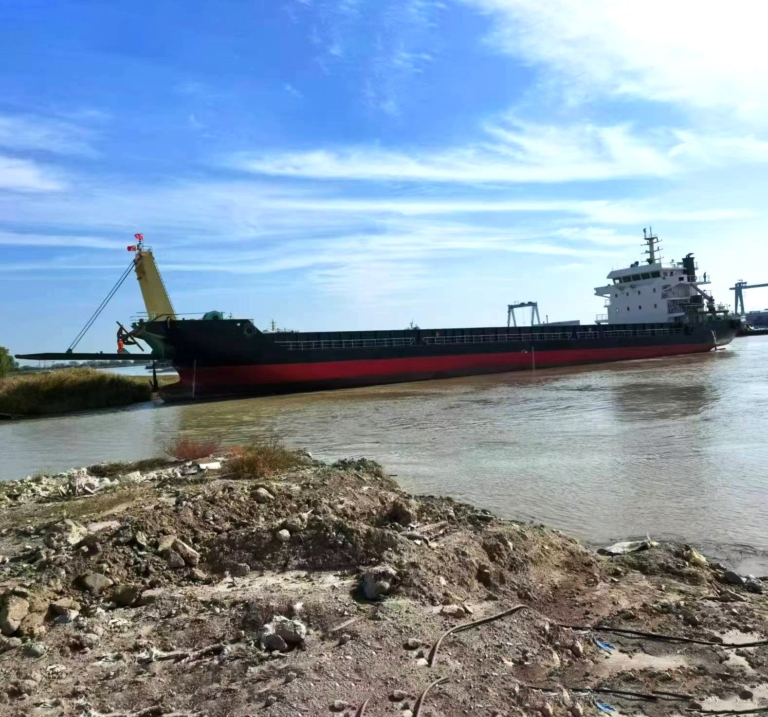2010 Built 1800 DWT Landing Craft Tank For Sale For Sale