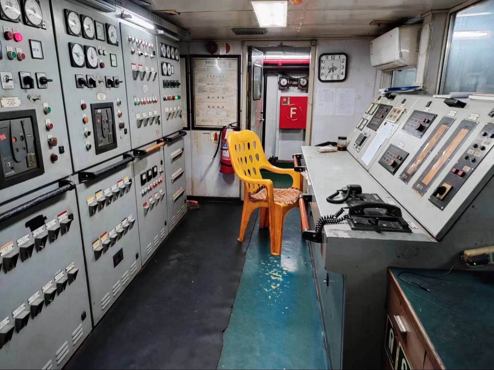 2011 Built 1000 DWT Oil Tanker For Sale Detail 5