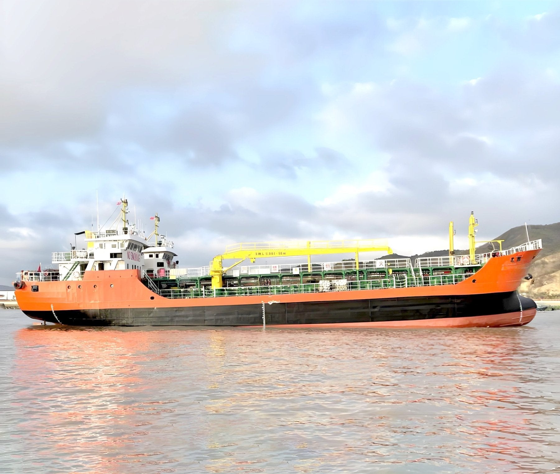 Détails de la vente d'un pétrolier de 950 DWT construit en 2011 - Partie 2