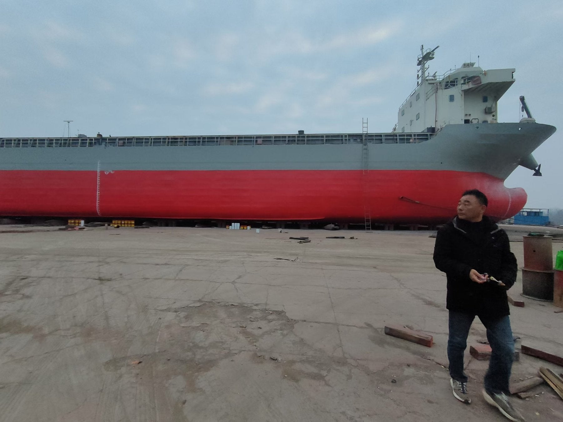 2012年建造的6000载重吨、396 TEU集装箱船出售详情 8