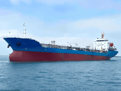 Pétrolier de 9 500 DWT, construit en 2012, à vendre