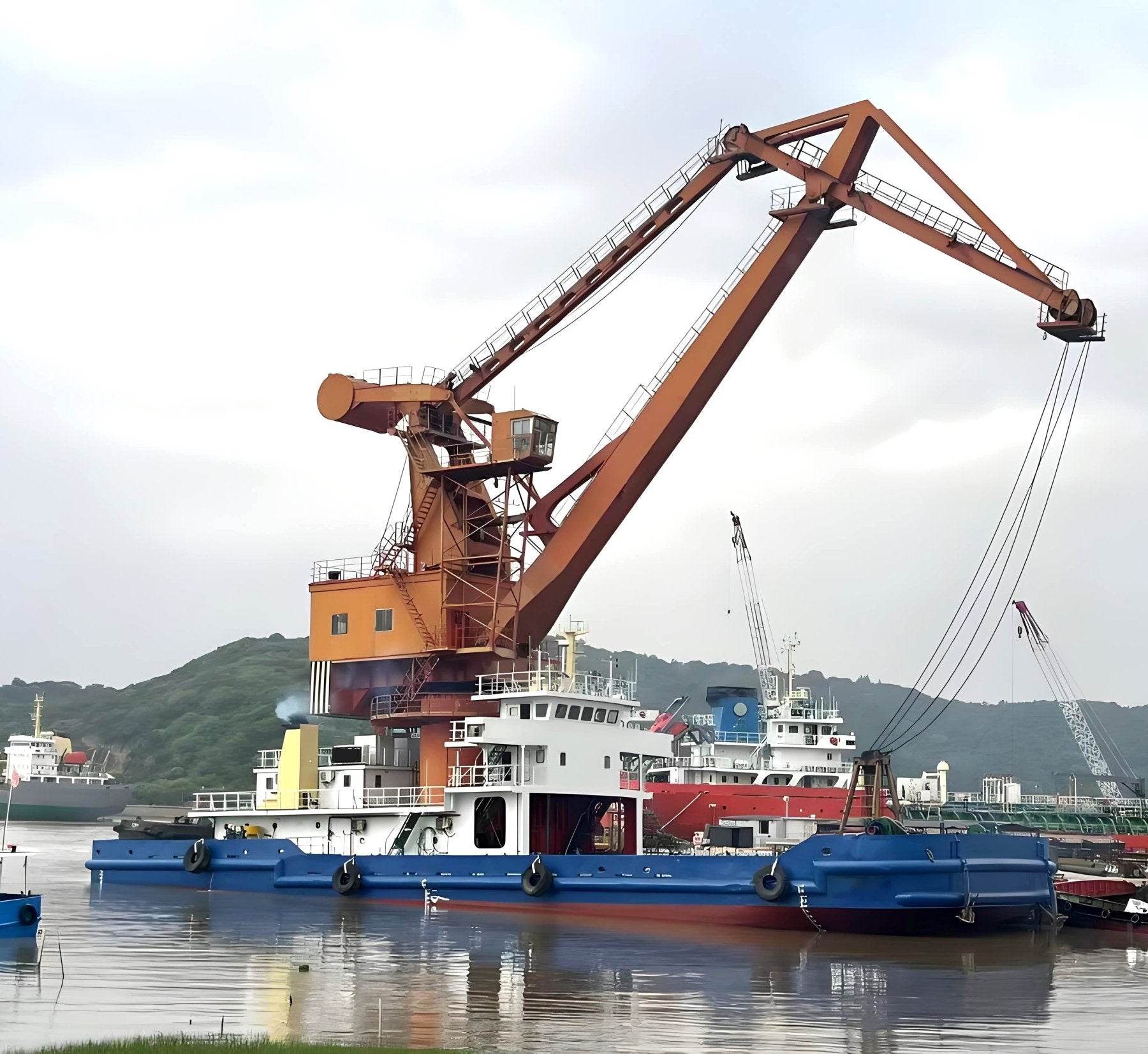 2015 Built 156 kN Crane Vessel For Sale Detail 1