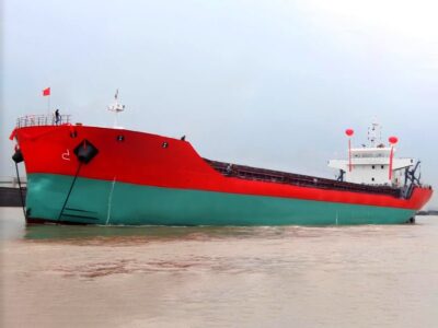 Granelero de 7.500 DWT construido en 2019, en venta
