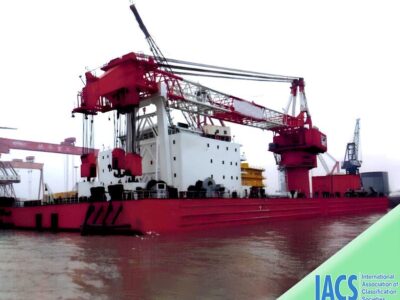 Navire-grue construit en 2019 à vendre
