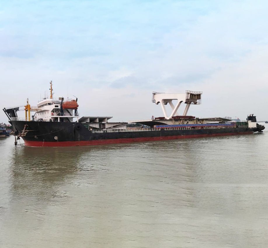 Détails de la vente d'une péniche de débarquement de 14 000 DWT construite en 2021 – Partie 2