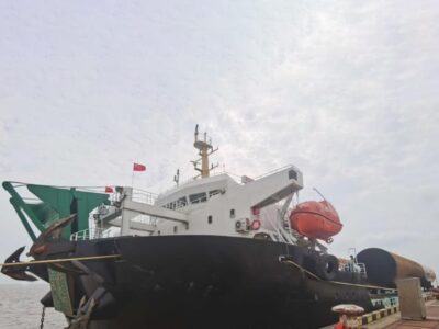 Se vende lancha de desembarco para tanques de 12 500 DWT, construida en 2022