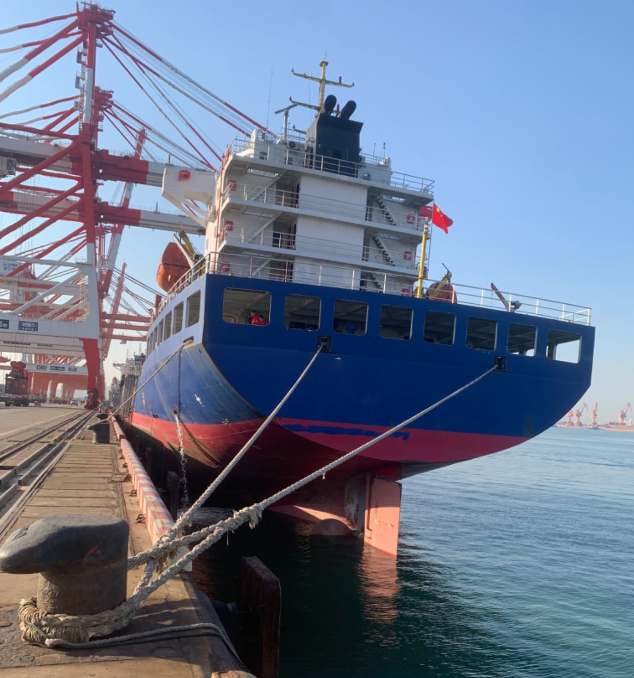 2023 : Navire porte-conteneurs de 15 000 DWT et 812 TEU construit en 2023, à vendre – Détails 2