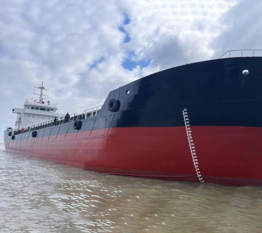 2024 Built 2600 DWT Self Driven Split Hopper Barge For Sale Detail 1