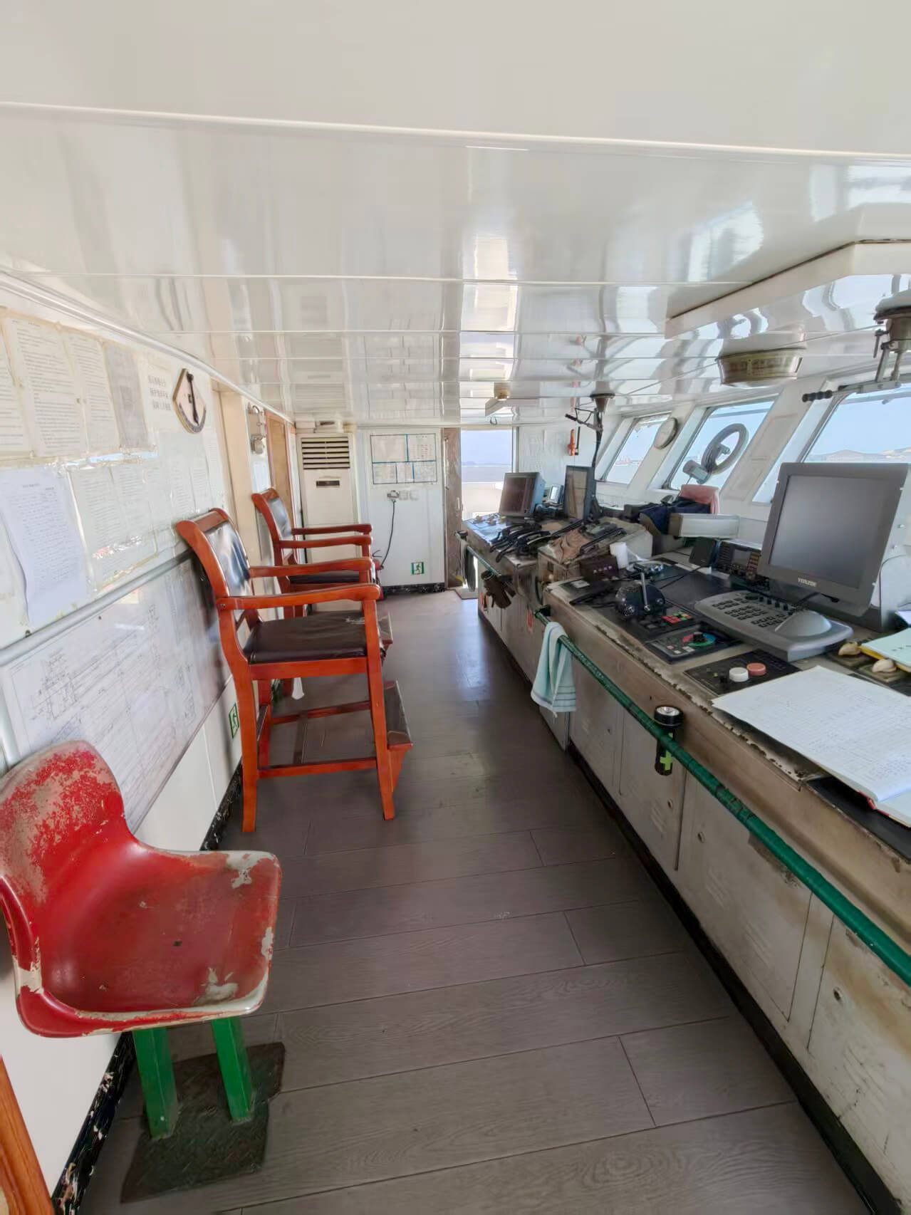 2006 Built 5200 DWT 264 TEU Multipurpose Vessel For Sale Detail 7