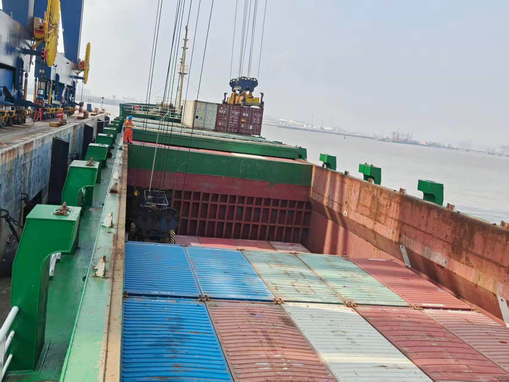 2006 Built 5200 DWT 264 TEU Multipurpose Vessel For Sale Detail 3