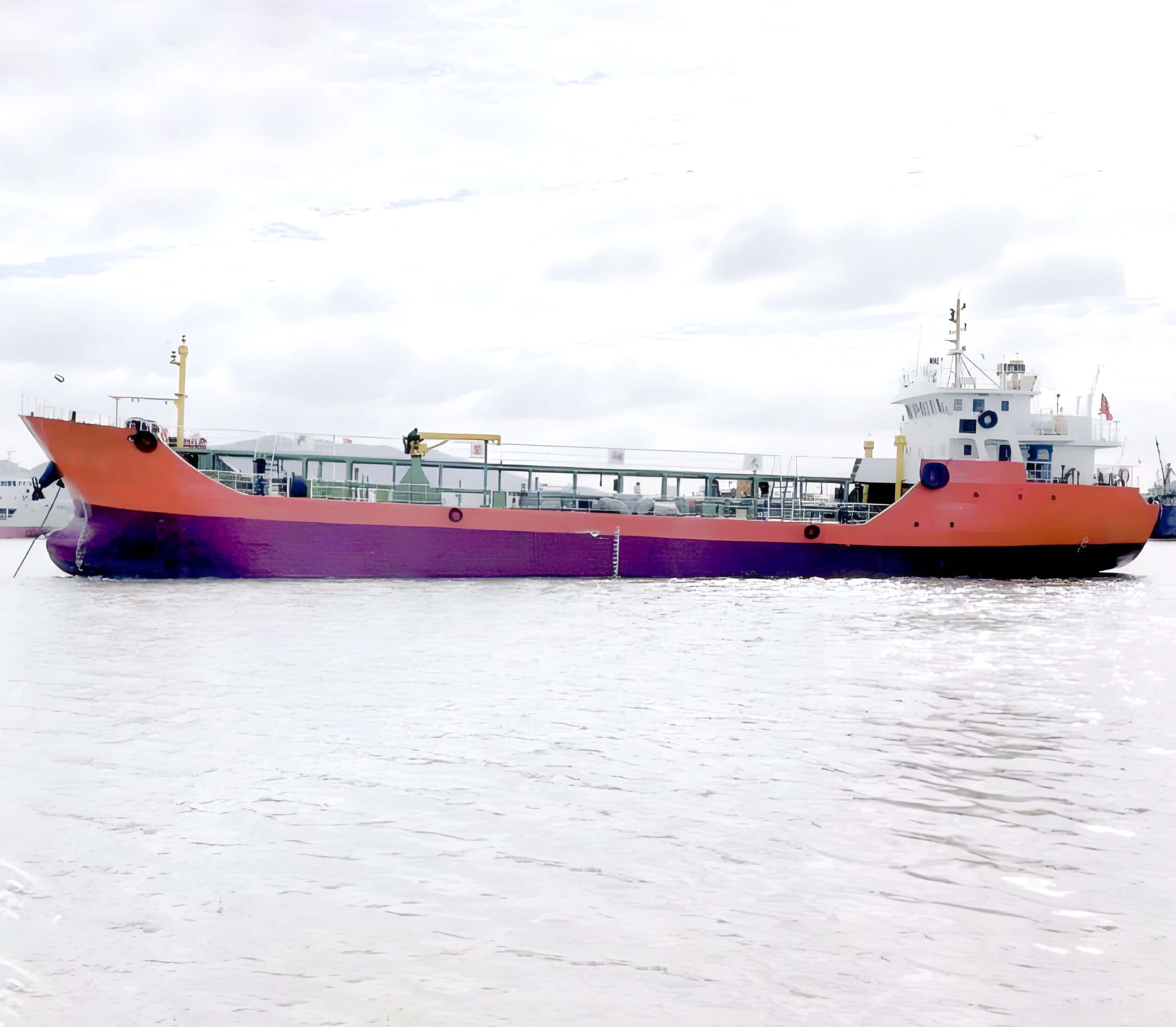 2009 Built 2024 Rebuilt 900 DWT Oil Tanker For Sale Detail 2