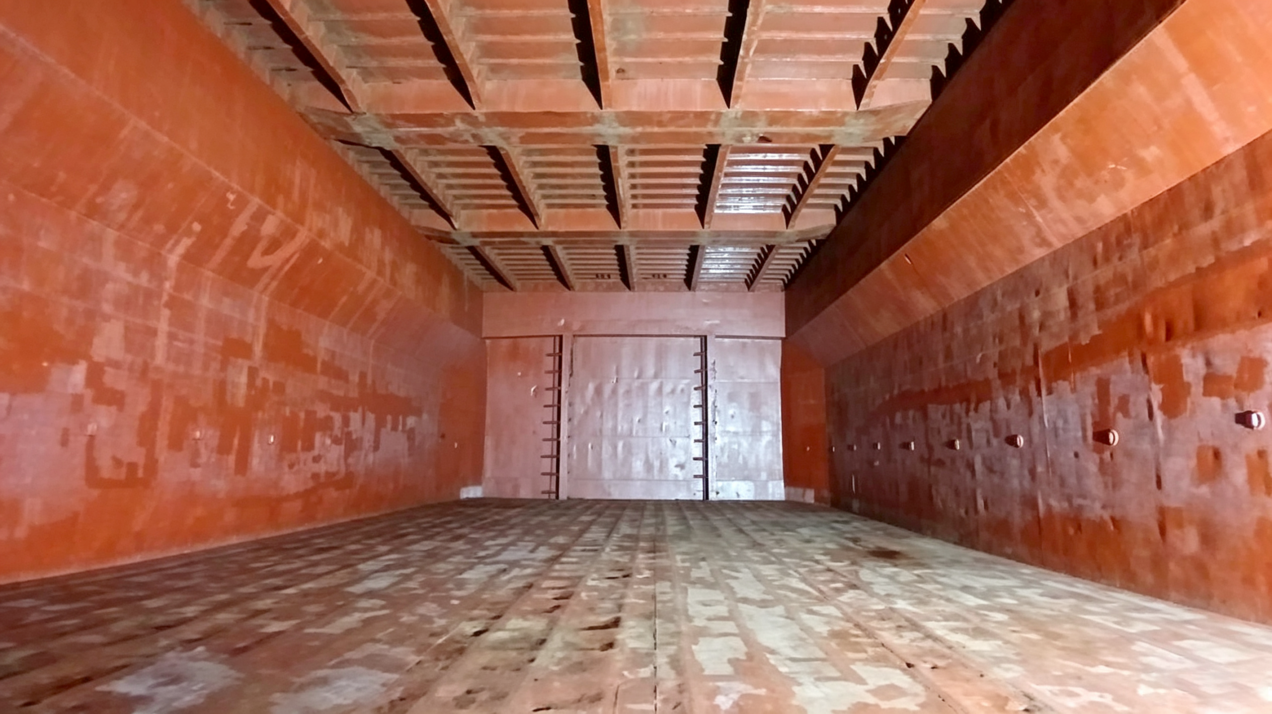 2004 Built 76000 DWT Bulk Carrier For Sale Detail 5