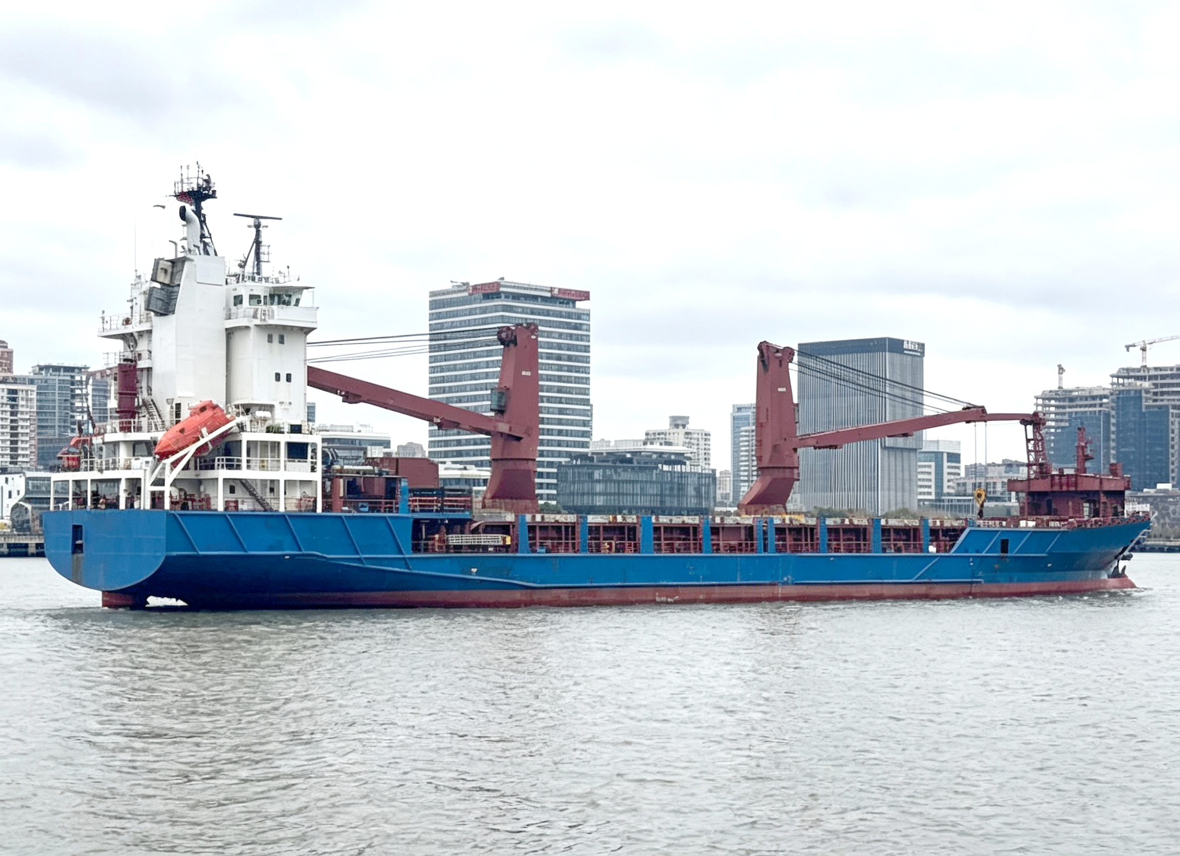 2004 Built 7800 DWT Multipurpose Vessel For Sale Detail 5