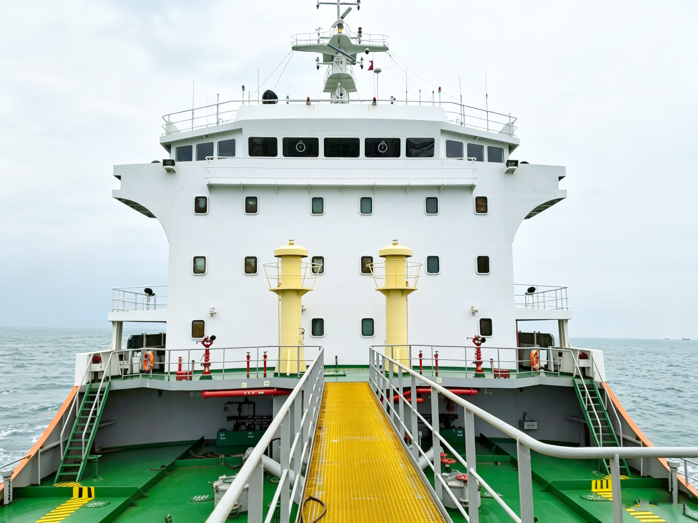 2007 Built 9000 DWT Oil Tanker For Sale Detail 3