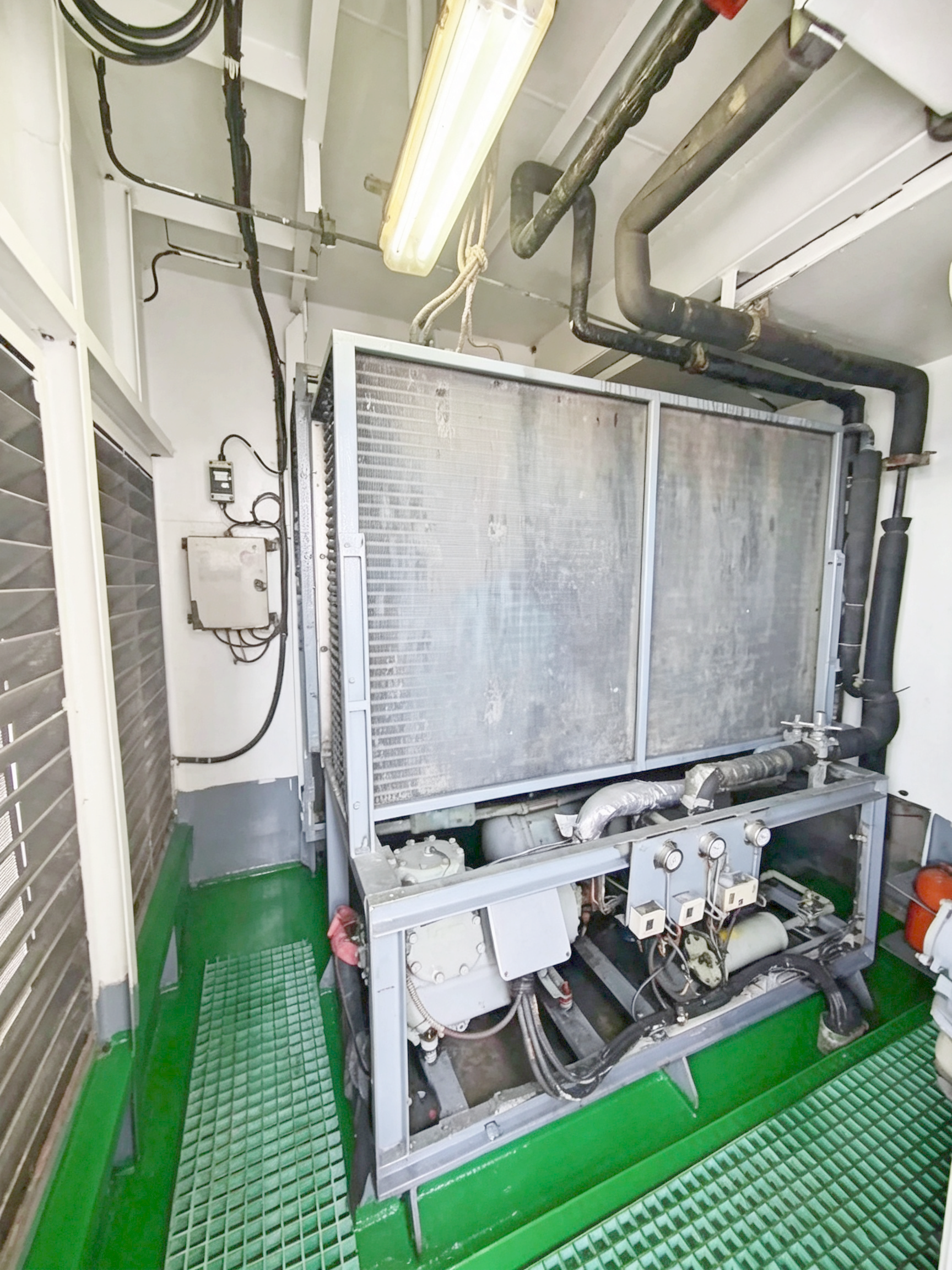 2010 Built 1500 DWT Anchor Handling Tug Supply Vessel For Sale Detail 19
