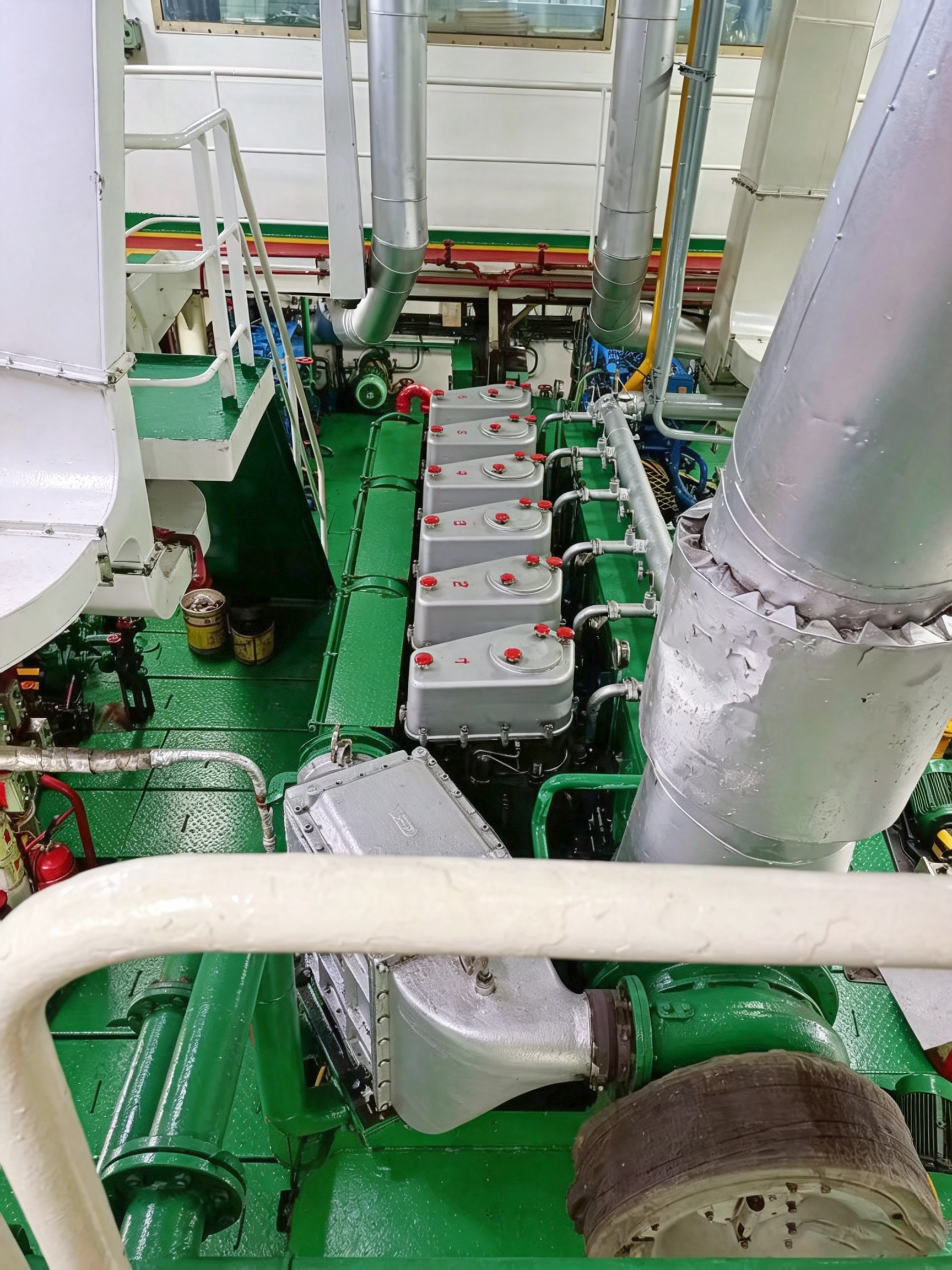Détails de la vente d'un pétrolier de 3 300 DWT construit en 2012 - N° 9