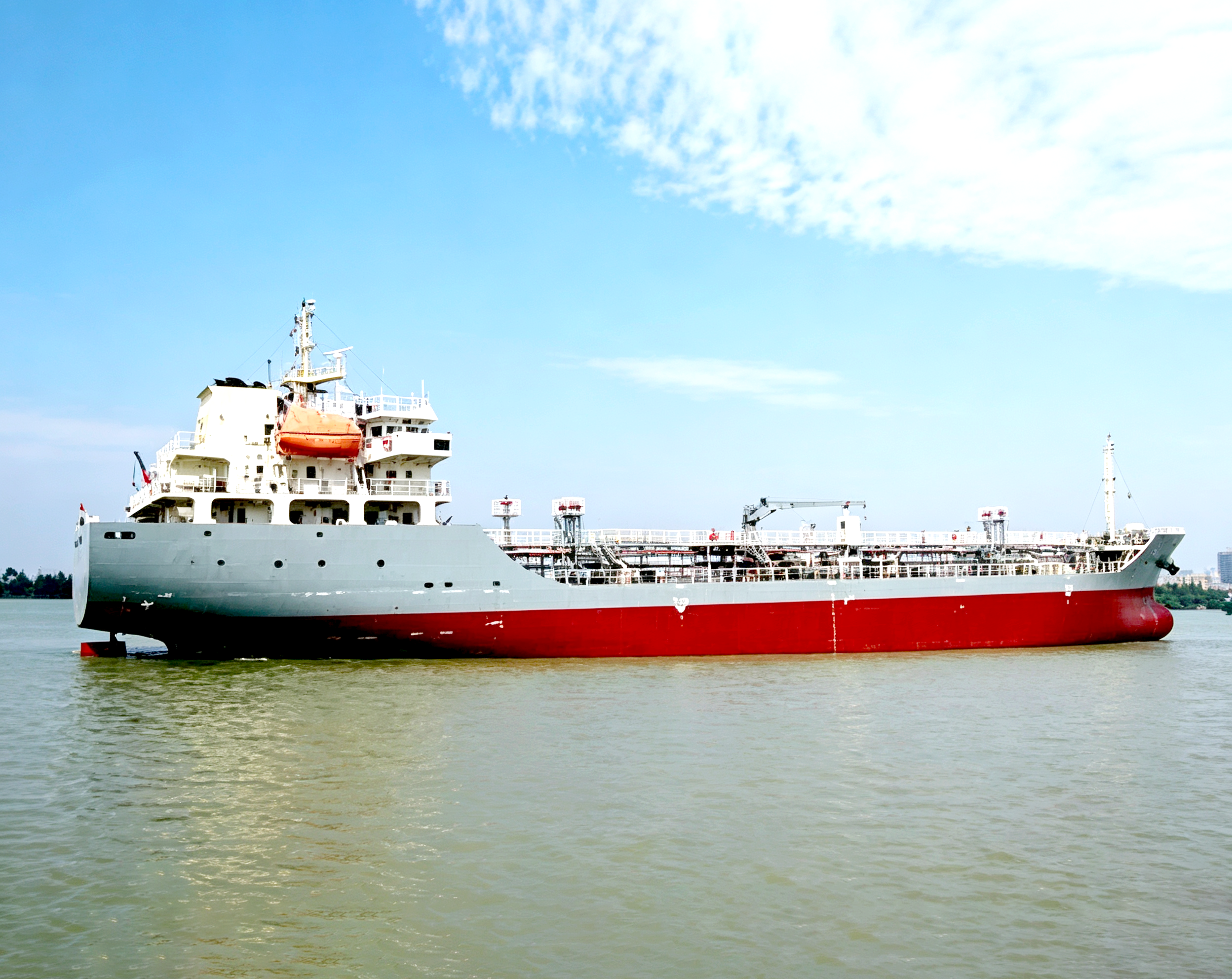 2017 Built 4600 DWT Oil Tanker For Sale Detail 3